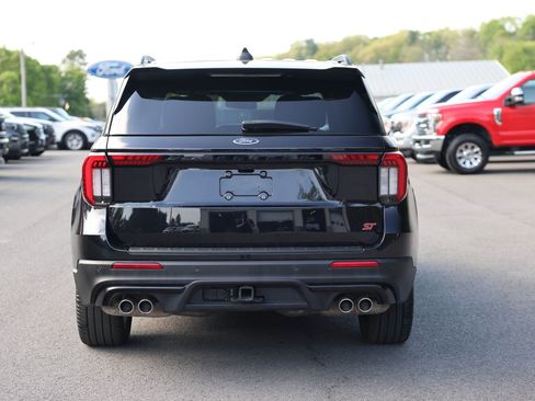 Used 2025 Ford Explorer ST w/ Sun And Sound Package AWD/4WD image 6
