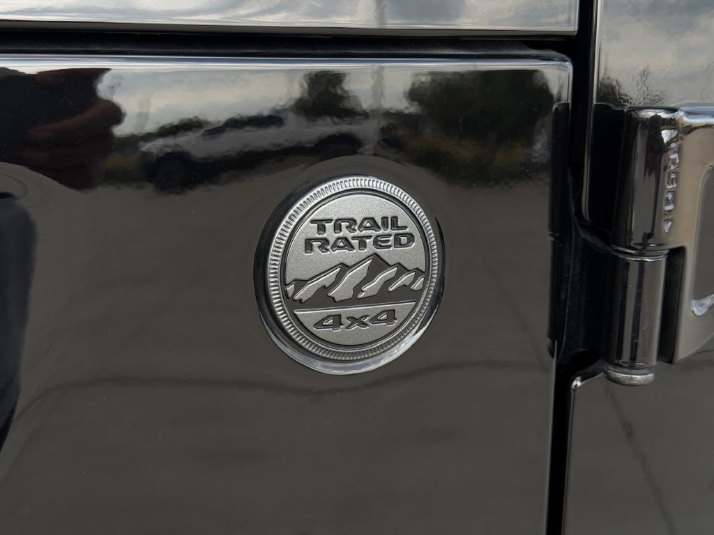 Used 2023 Jeep Gladiator Sport AWD/4WD image 11
