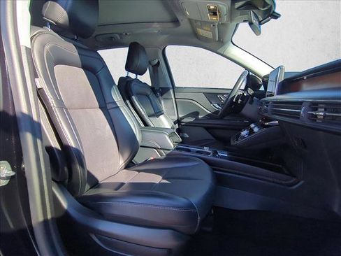 Used 2021 Lincoln Corsair Reserve w/ Equipment Group 201A image 21