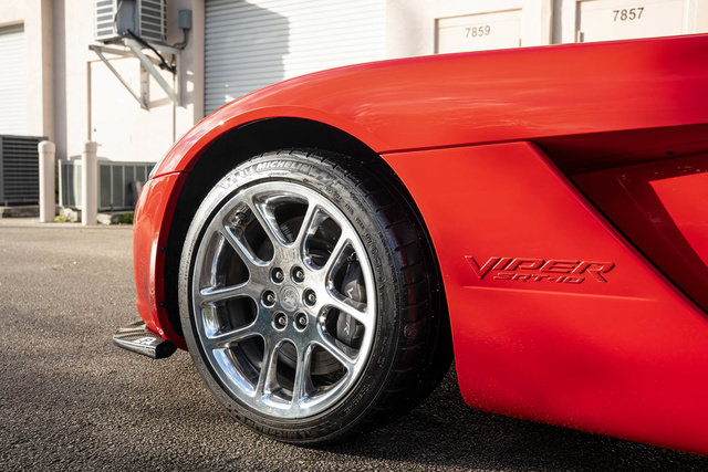 Used 2003 Dodge Viper SRT-10 RWD image 69