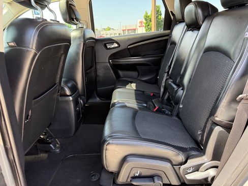 Used 2020 Dodge Journey Crossroad FWD image 28