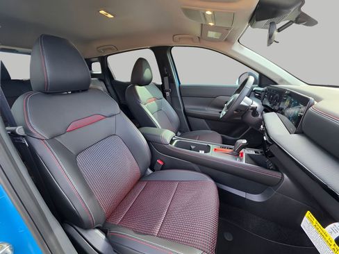 New 2026 Nissan Kicks SR FWD image 11