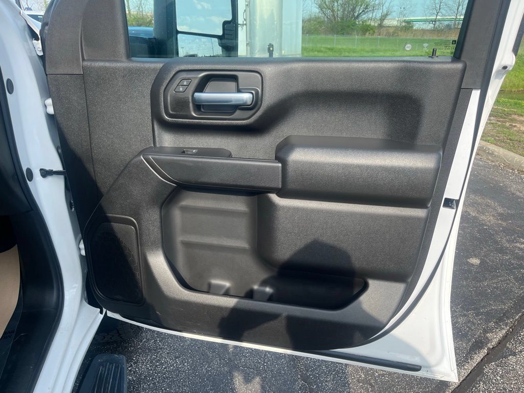 New 2025 Chevrolet Silverado 2500 Custom w/ Custom Convenience Package AWD/4WD image 21