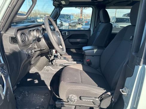 Used 2023 Jeep Wrangler Willys image 12