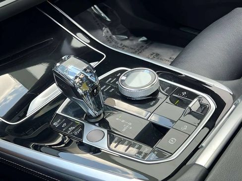 Used 2022 BMW X7 M50i AWD/4WD image 26