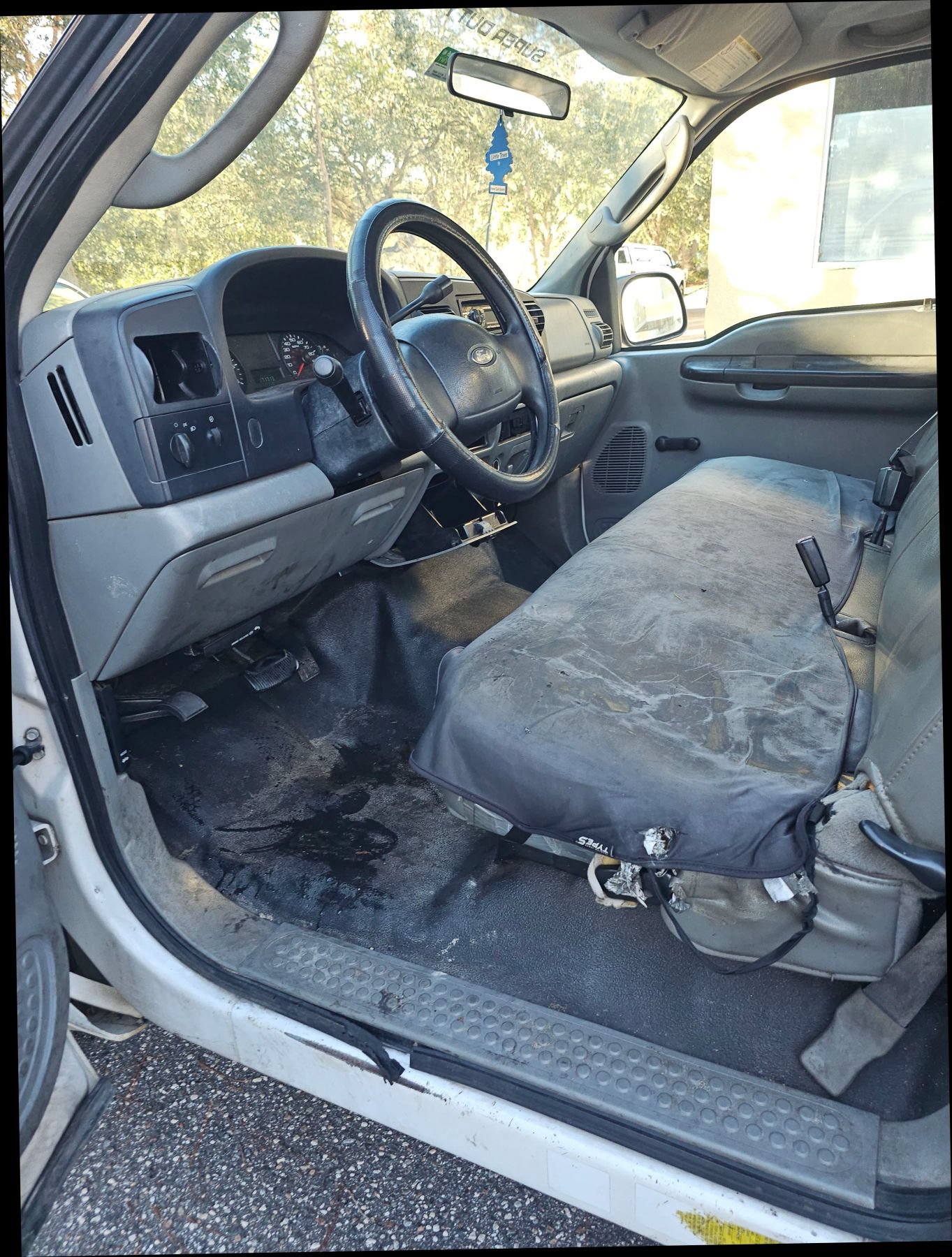 Used 2005 Ford F250 XL RWD image 17