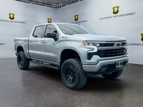 Used 2025 Chevrolet Silverado 1500 RST w/ Convenience Package II AWD/4WD image 7