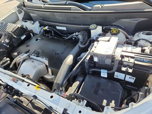 Used 2019 Chevrolet Equinox LT image 16