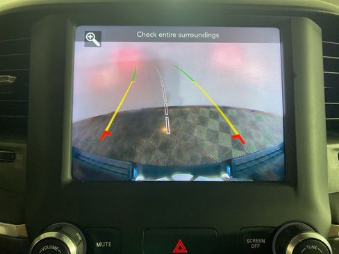 Used 2021 RAM 1500 Big Horn image 4