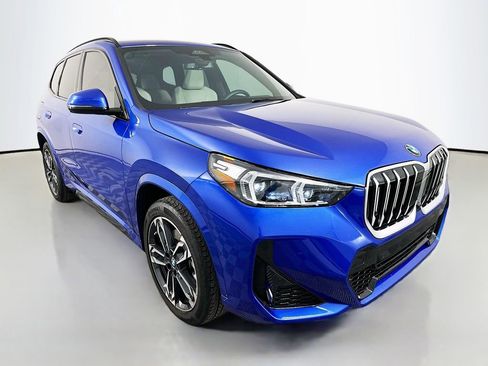 Certified 2023 BMW X1 xDrive28i w/ Premium Package image 3