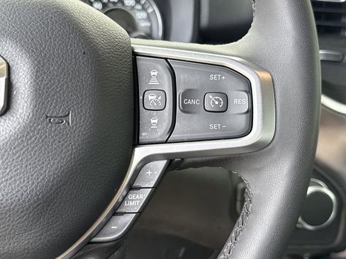 Used 2025 RAM 1500 Big Horn AWD/4WD image 49
