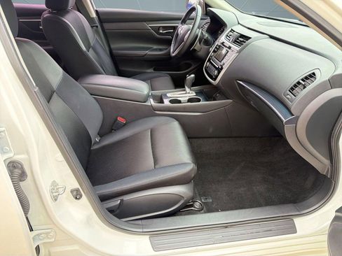 Used 2018 Nissan Altima 2.5 SR FWD image 29