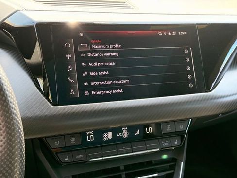 Used 2022 Audi e-tron GT Prestige w/ Prestige Package AWD/4WD image 18