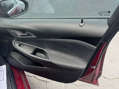 Used 2018 Chevrolet Cruze LT w/ LPO, Black Nameplate Package image 26