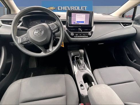 Used 2023 Toyota Corolla LE FWD image 7