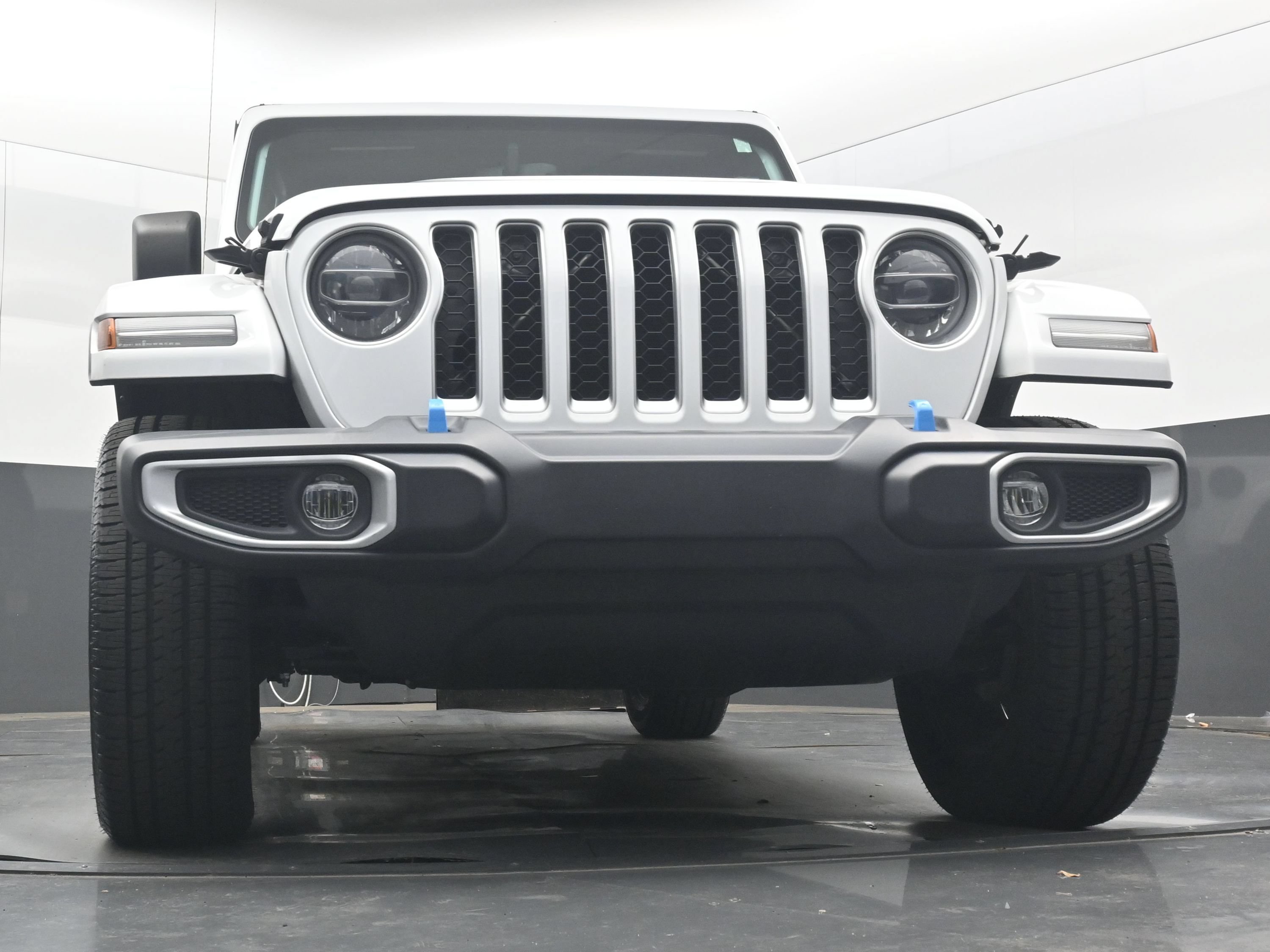 Used 2022 Jeep Wrangler Unlimited Sahara AWD/4WD image 12