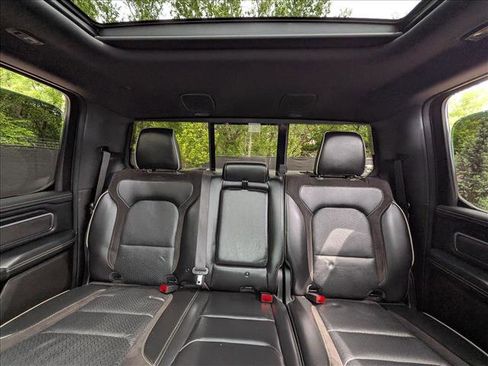 Used 2024 RAM 1500 Laramie AWD/4WD image 20