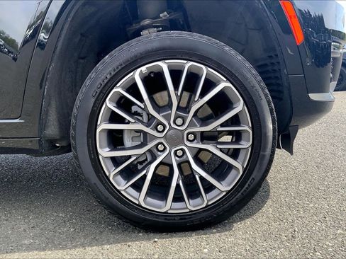 Certified 2025 Jeep Grand Cherokee L Summit w/ Advanced Protech Group IV AWD/4WD image 10