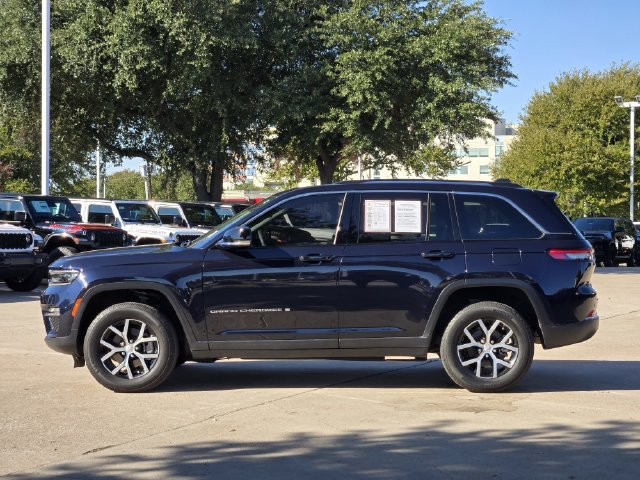 Used 2023 Jeep Grand Cherokee Limited AWD/4WD image 4