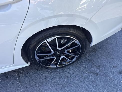 New 2025 Nissan Sentra SR w/ SR Premium Package FWD image 21