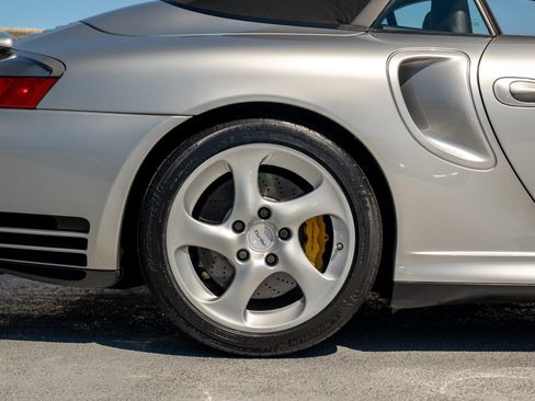 Used 2004 Porsche 911 Turbo AWD/4WD image 16
