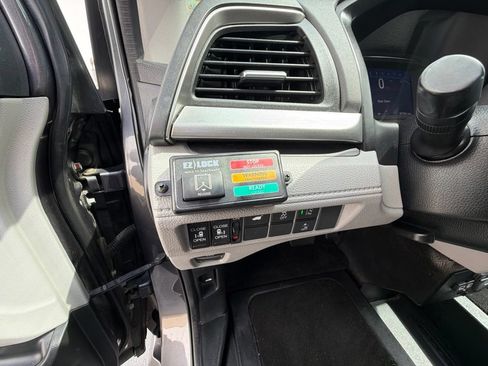 Used 2020 Honda Odyssey EX-L image 37