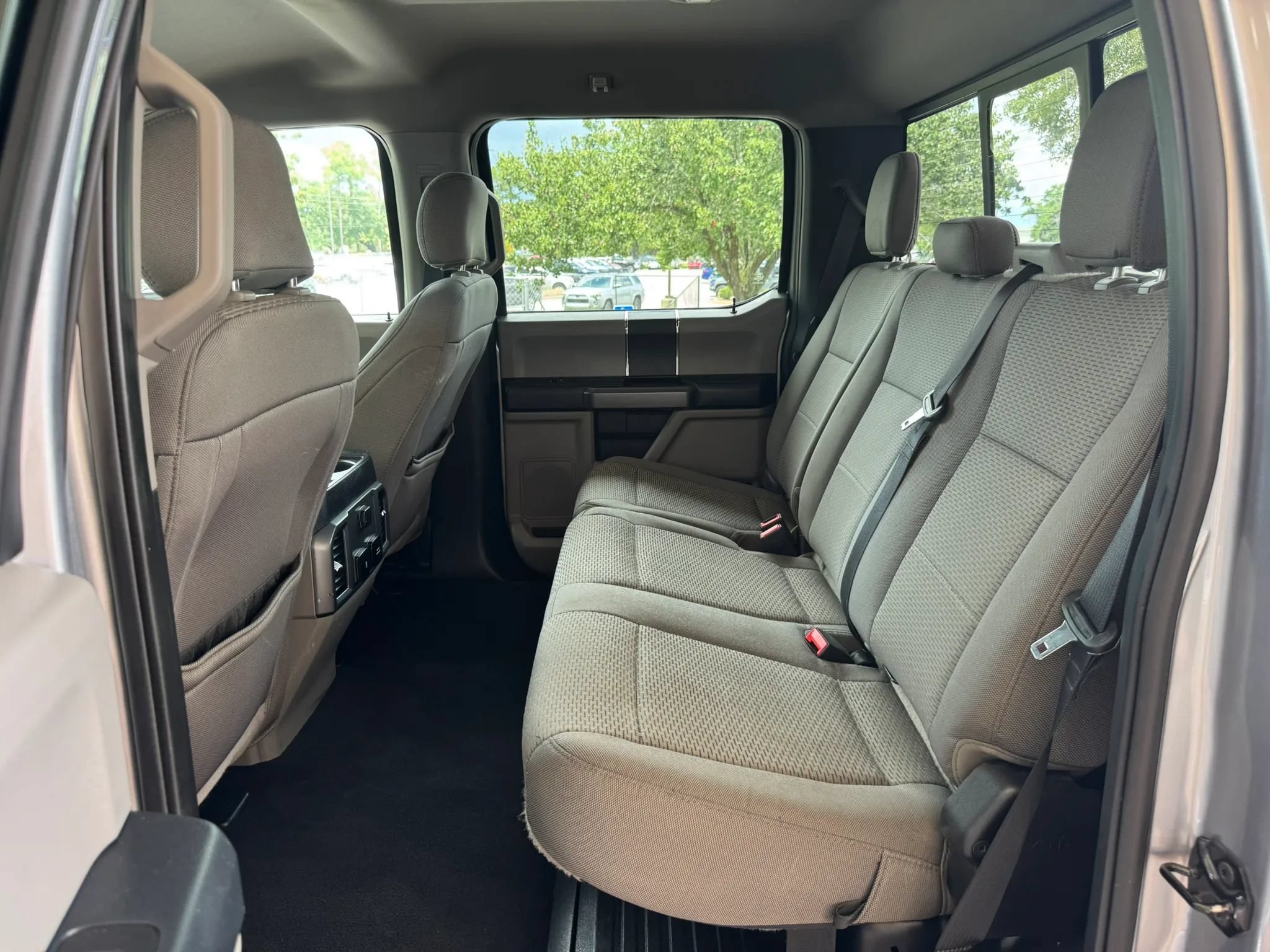 Used 2020 Ford F350 XLT w/ XLT Value Package AWD/4WD image 15