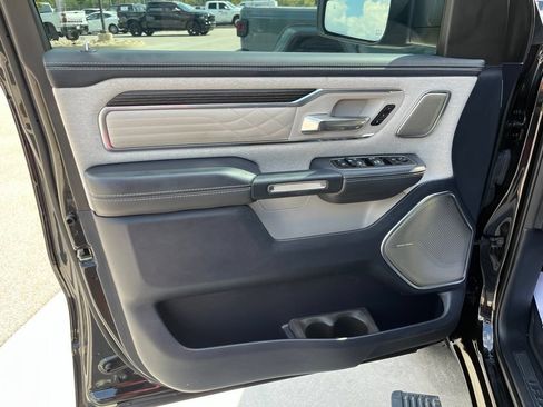 Used 2024 RAM 1500 Limited AWD/4WD image 5