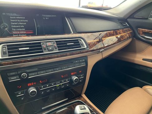 Used 2014 BMW 740Li image 34