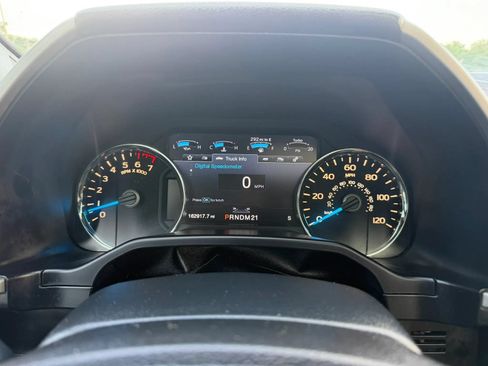 Used 2016 Ford F150 Lariat w/ Equipment Group 502A Luxury AWD/4WD image 13