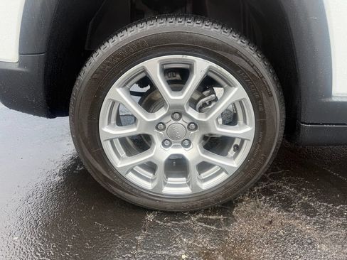 Certified 2022 Jeep Compass Latitude AWD/4WD image 43
