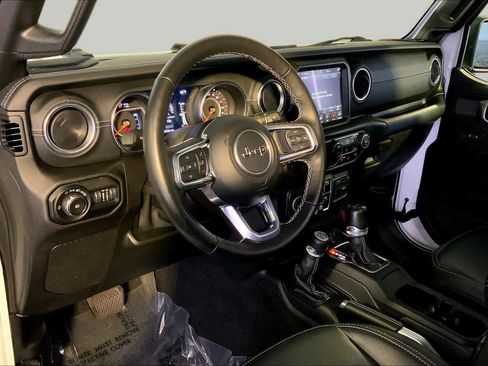 Used 2021 Jeep Wrangler Unlimited Sahara w/ Dual Top Group AWD/4WD image 18