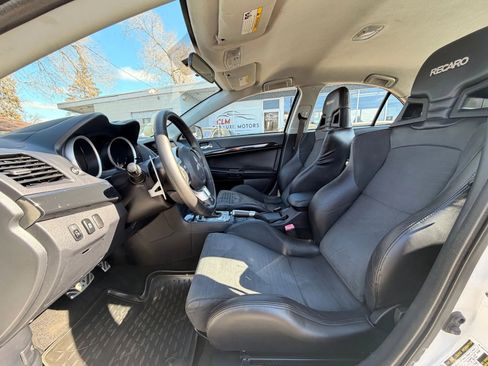 Used 2014 Mitsubishi Lancer Evolution MR image 8