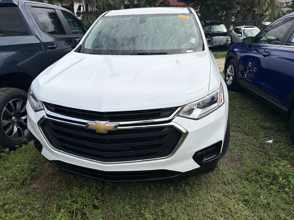 Used 2020 Chevrolet Traverse LS w/ LPO, Floor Liner Package FWD image 6