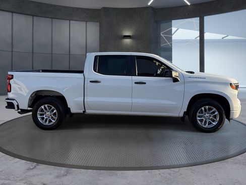 Certified 2022 Chevrolet Silverado 1500 Custom RWD image 7