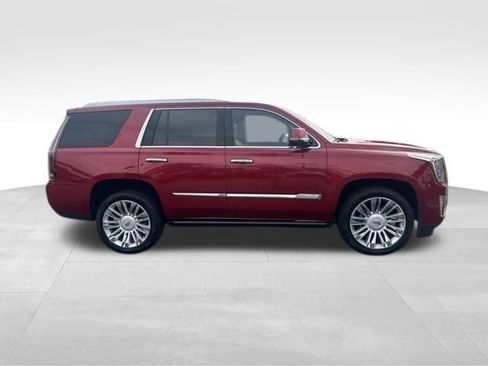 Used 2015 Cadillac Escalade Platinum RWD image 9