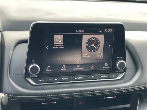 Used 2024 Nissan Rogue SV image 14