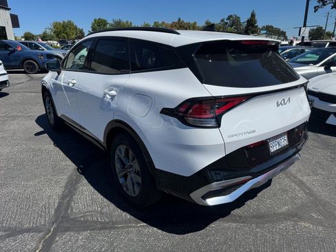 Certified 2024 Kia Sportage SX image 3