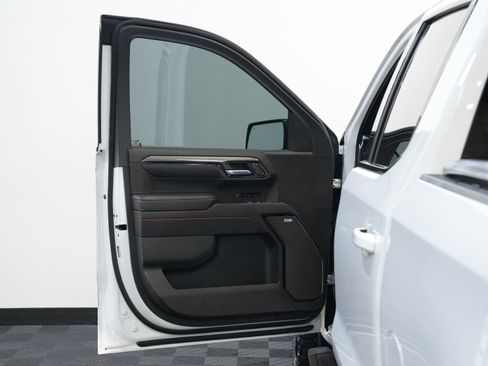 Used 2022 GMC Sierra 1500 AT4 w/ AT4 Premium Package AWD/4WD image 23
