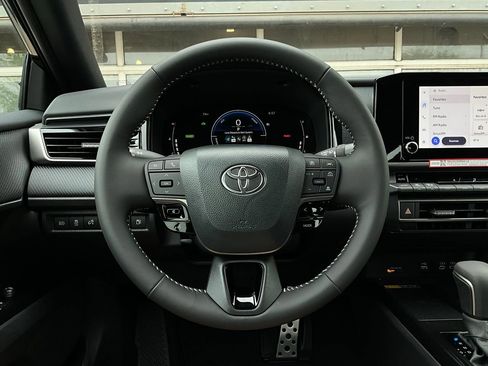 New 2026 Toyota Camry SE image 30
