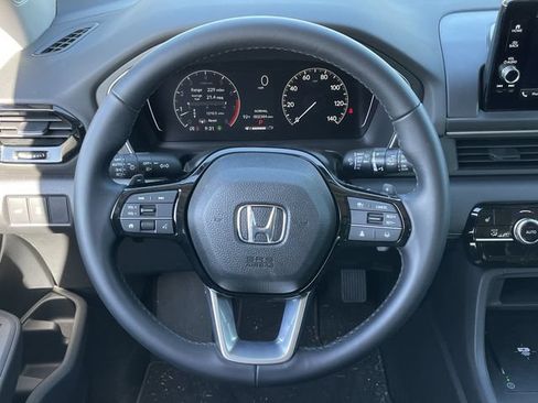 Used 2024 Honda Pilot EX-L image 11