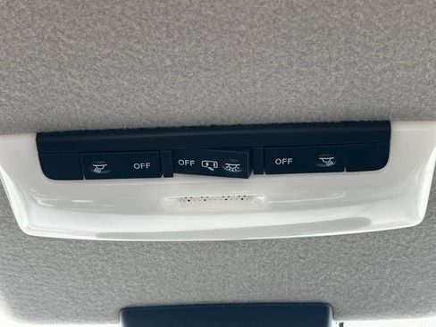 New 2025 Nissan Kicks Play S image 29