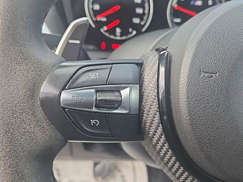 Used 2018 BMW M2 image 19