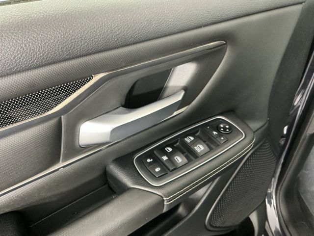 Used 2020 RAM 1500 Sport w/ Level 2 Equipment Goup w/2_L AWD/4WD image 9