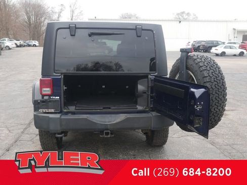 Used 2013 Jeep Wrangler Unlimited Sahara w/ Dual Top Group AWD/4WD image 15