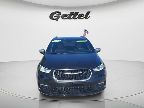 Used 2022 Chrysler Pacifica Pinnacle FWD image 16