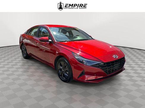 Used 2023 Hyundai Elantra SEL FWD image 1