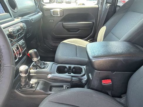 Used 2023 Jeep Gladiator Sport AWD/4WD image 22