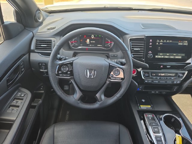 Used 2024 Honda Passport Black Edition image 14