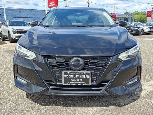Certified 2022 Nissan Sentra SR w/ Midnight Edition FWD image 2